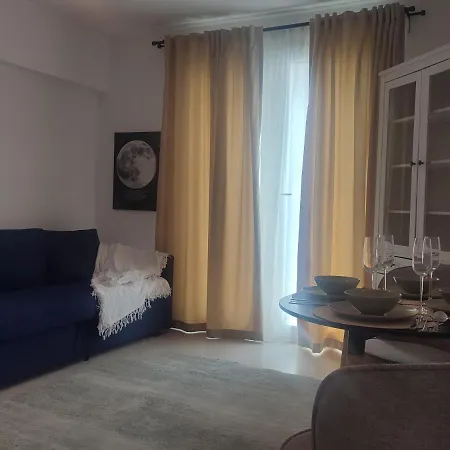 The Moon Appartement *