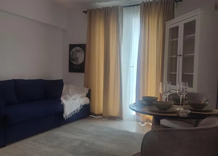 The Moon Apartament *